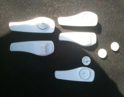 Sensormatic super tags w/pins 1/12 image