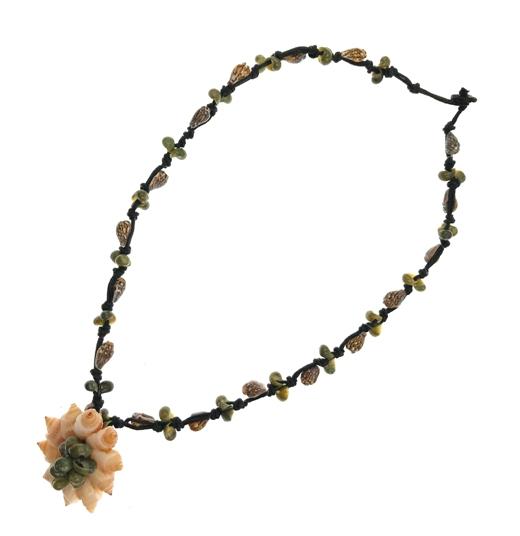 Mulit-Shell Necklace image