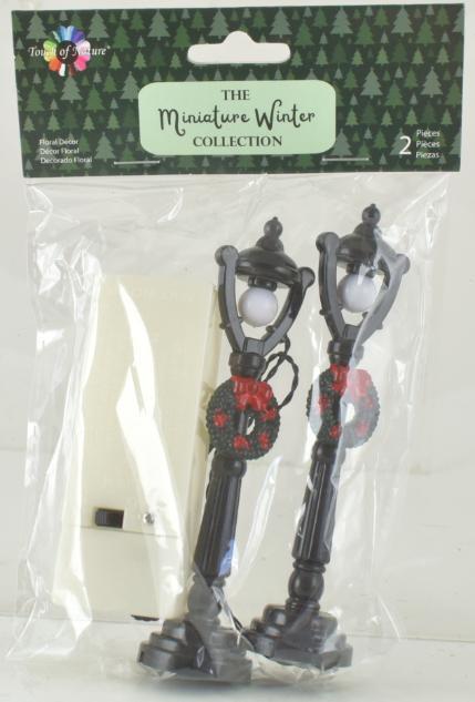 4.5" LED Black Lamp Post with Wreath 2 pc image