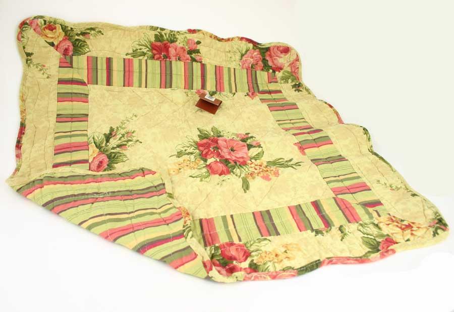 Quilted Center Piece Decor / Doll Quilt - Roses Floral image