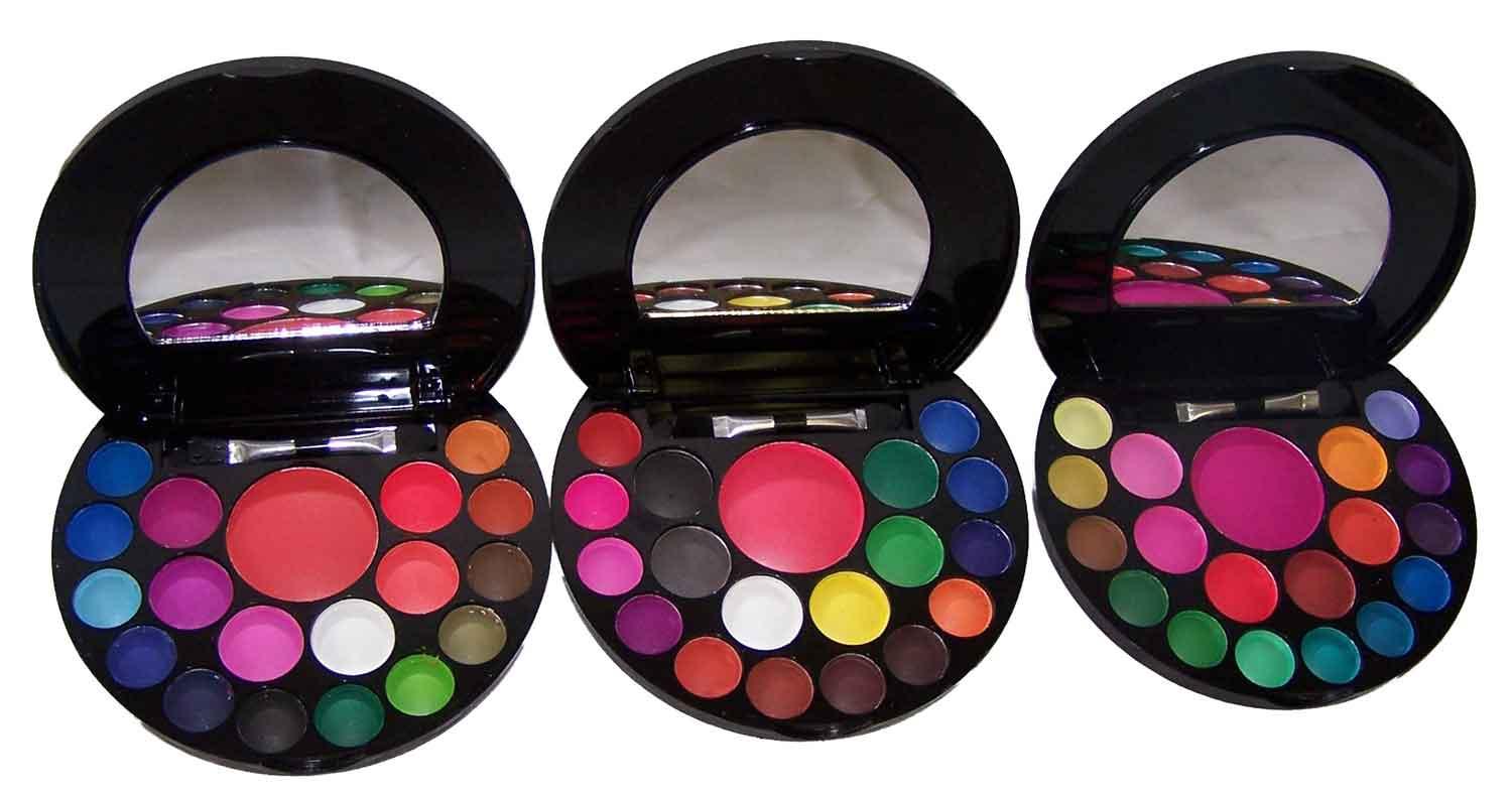 Profusion 18 Color Matte Eyeshadow & Blush Palette 90 91 92