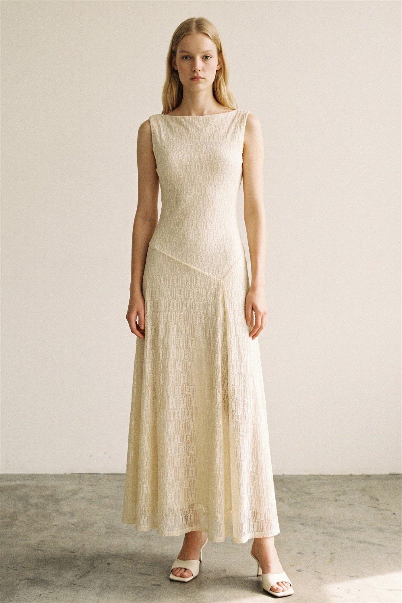 Lace Maxi Flared Dress (C7205D) image