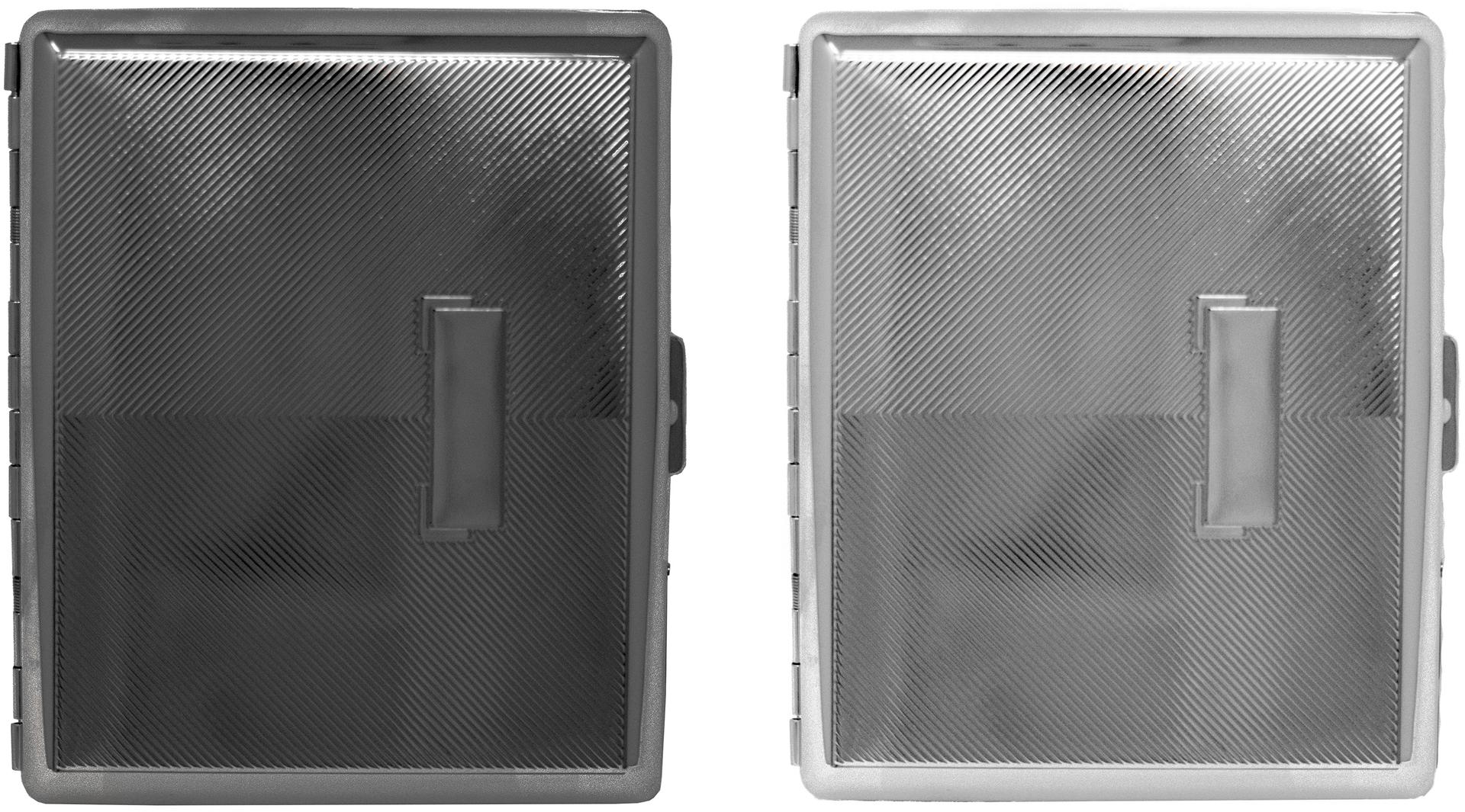Metal-Plated 100mm Cigarette Case With Diagonal Stripe Pattern image