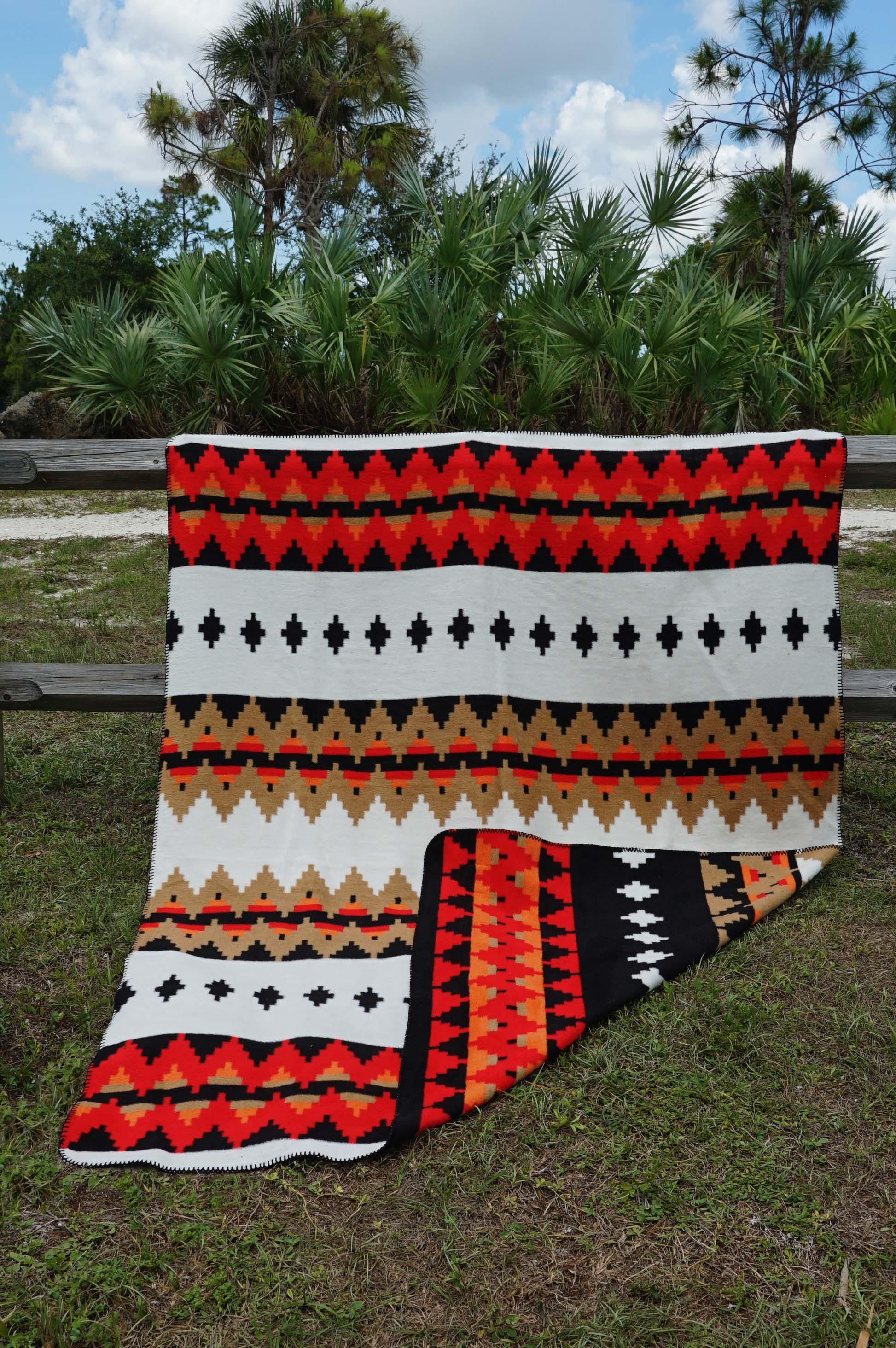 SAGUARO JACQUARD BLANKET image