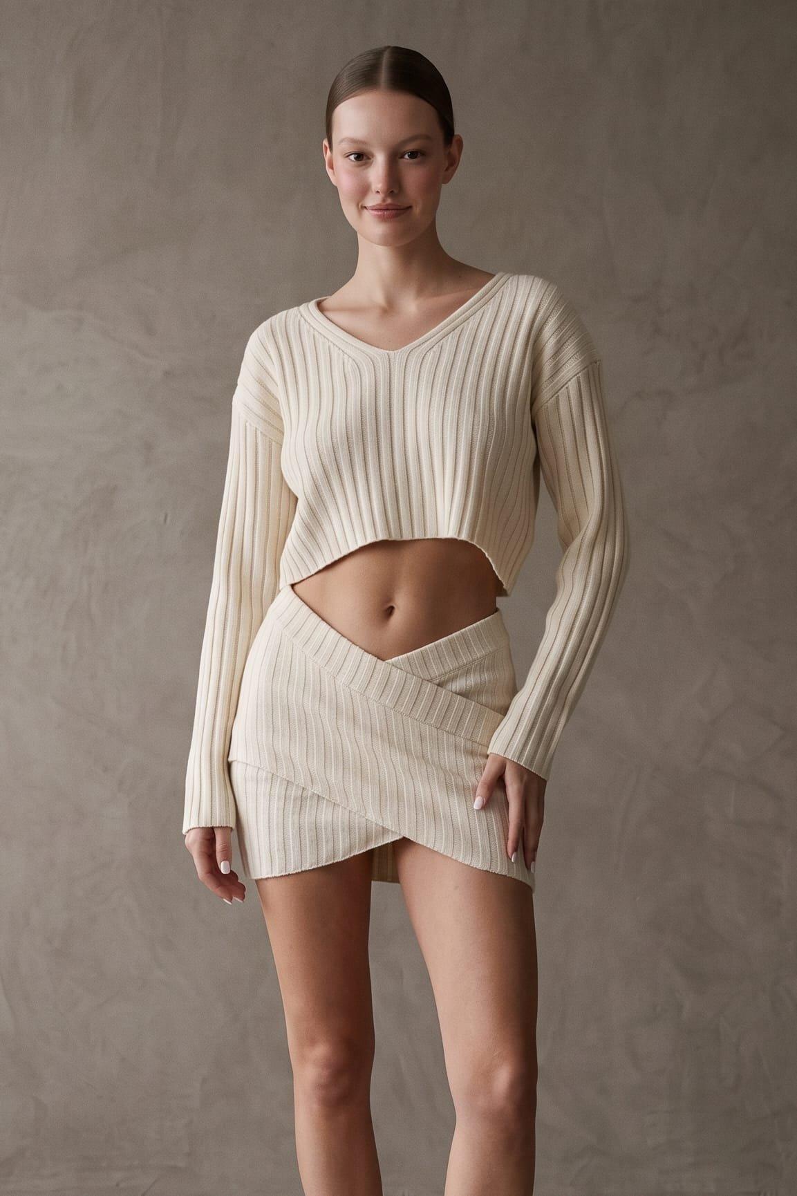 A Cozy Ribbed Knit Two Piece Set Featuring An Oversized Cropped V Neck Sweater P (Oversized) image
