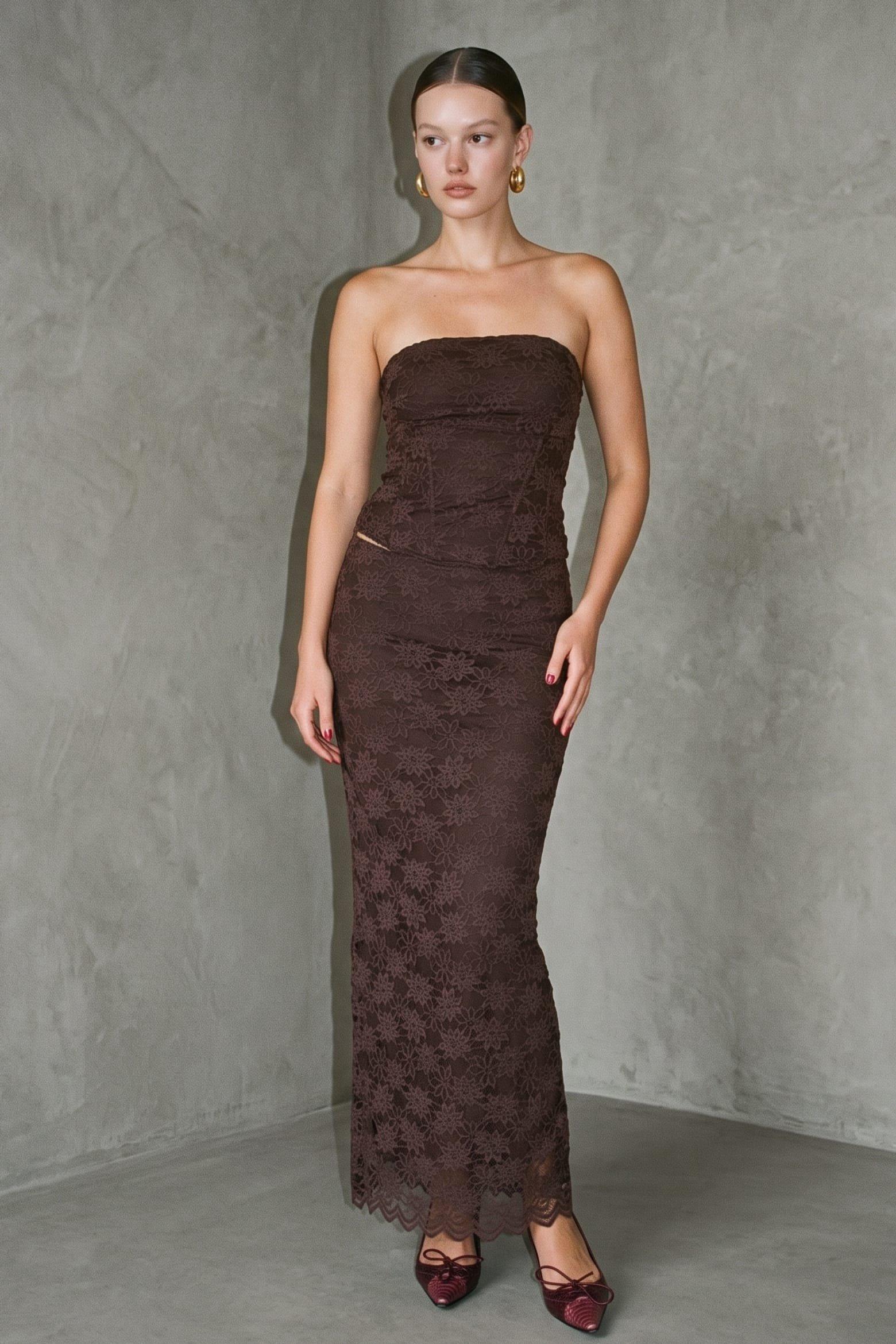 An Elegant Floral Lace Two Piece Set Featuring A Strapless Corset Style Top With (Lace) image