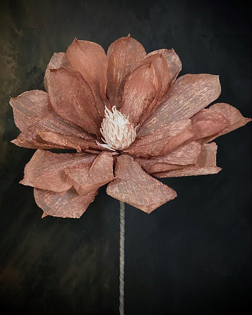 LINEN FLOWER 28" image