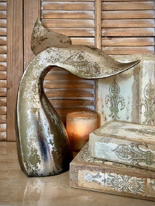 RESIN GOLD LEAF WHALE TAIL, 15x7.50x16.5" image