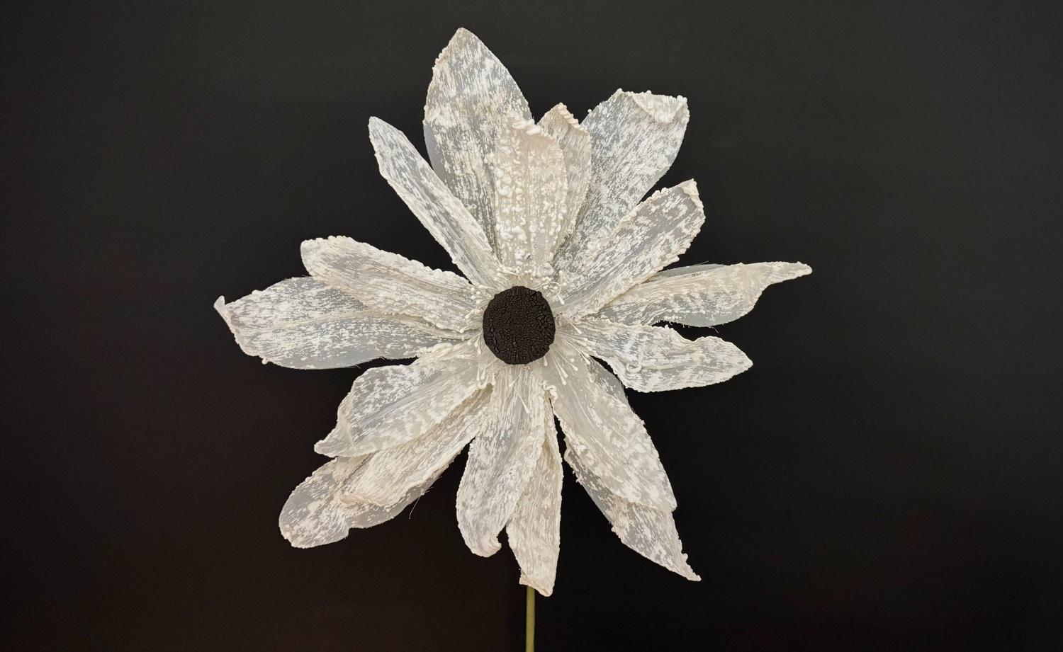 LINEN FLOWER 28x12" image