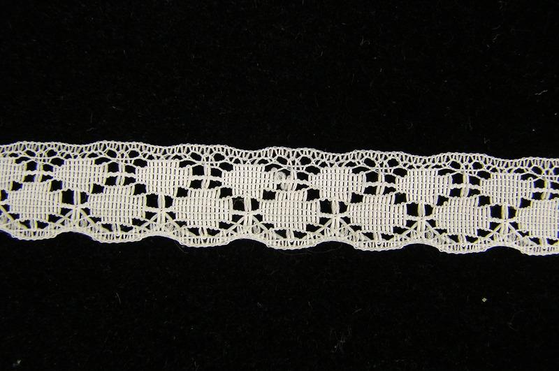 .75 inch Flat Lace, white (100 yards) MADE IN USA image