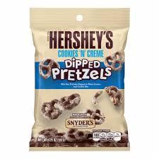 Hershey's Cookies 'n' Cream Dipped Pretzels 4.25oz Bags, 12ct image