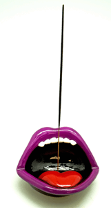 Vampire Lips Ashtray image