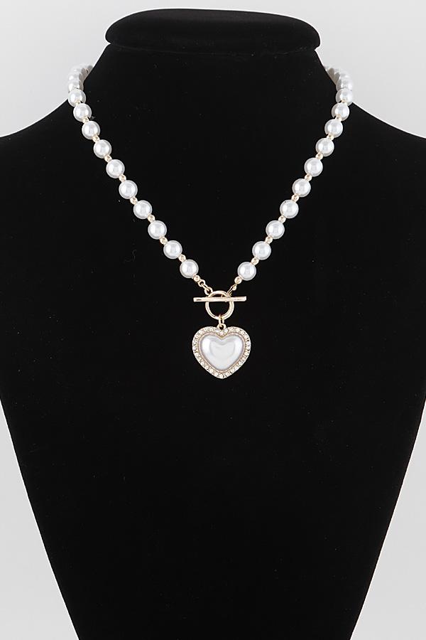 Pearl Heart Pendant Necklace image