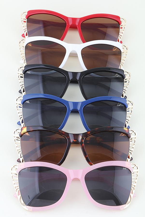 Chic Butterfly Wing Frame Sunglasses image