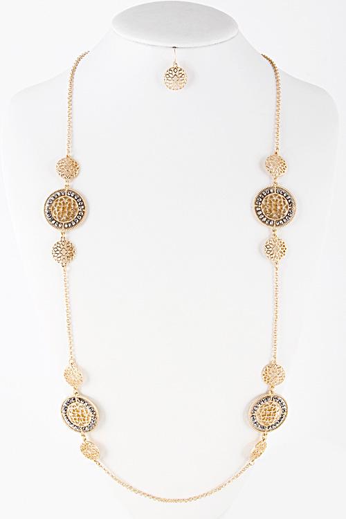 Filigree Cutout Bead Surrounded Chain Necklace 5FBJ7 image