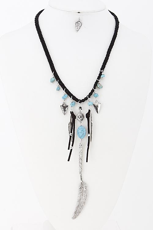 Tribal inspired Necklace Set with Feather and Arrow Charms 5JCG8 image