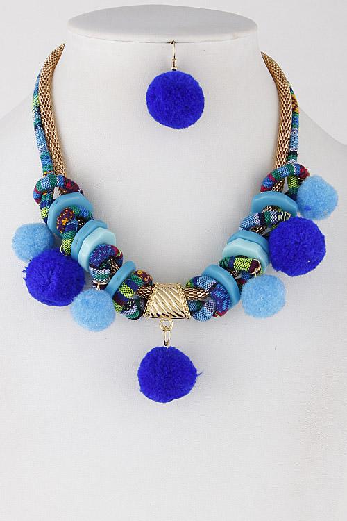 Pom Pom Boho Chic Necklace 7BAC7 image