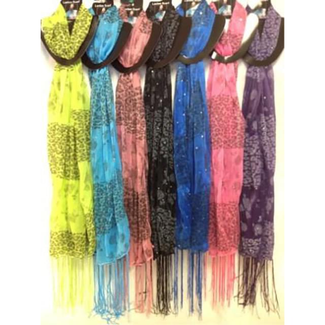 Lightweight Scarves With Leopard & Roses Print image
