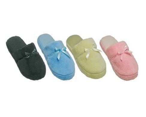 36 Wholesale Ladies Plush Slippers image