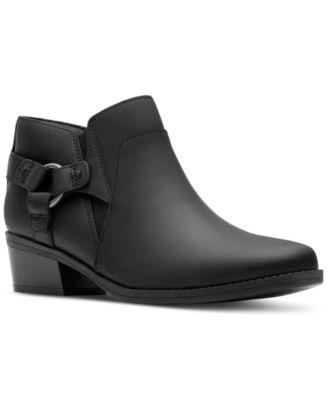 Women's Shoes Jobout - Fl Take-All Lot β 97 Units, $11,598 Retail (Lot 17084155) image