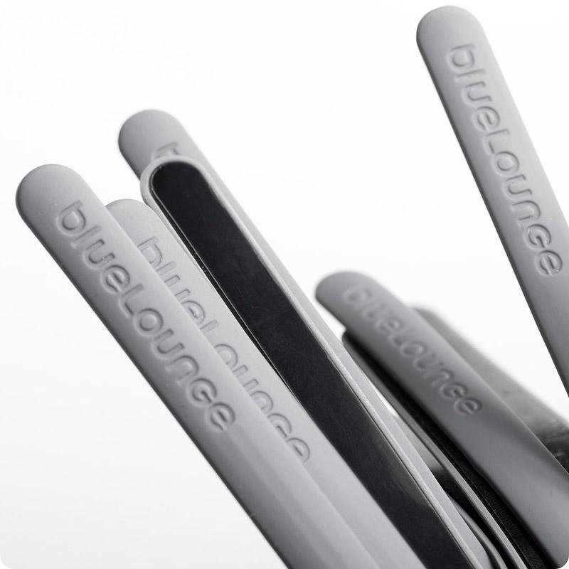 Kicks-Protective Rails for iPad