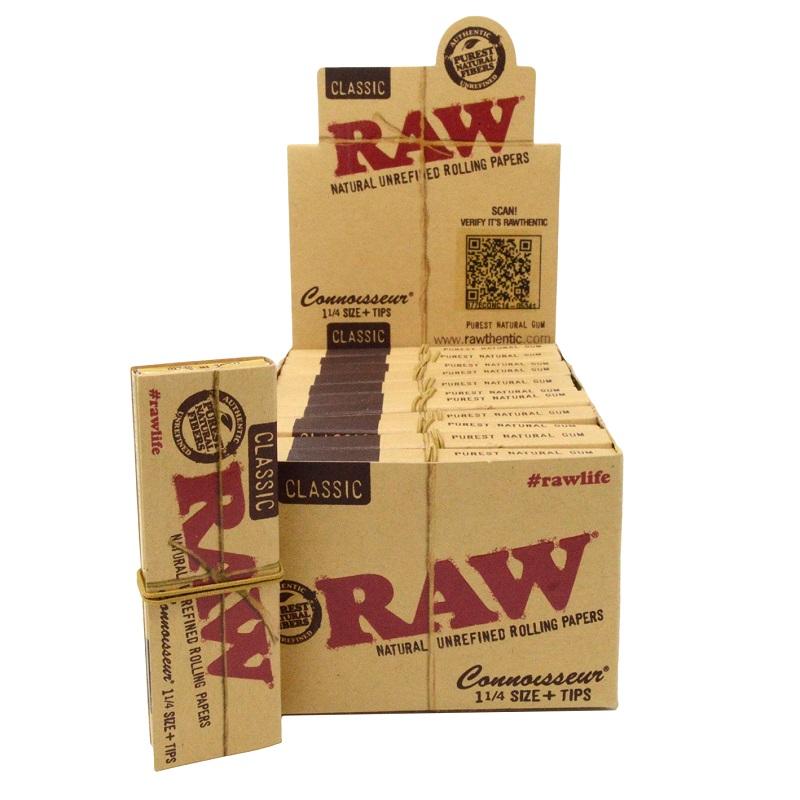 RAW® – Classic Connoisseur Rolling Papers 1¼ with Tips 24 / Display image