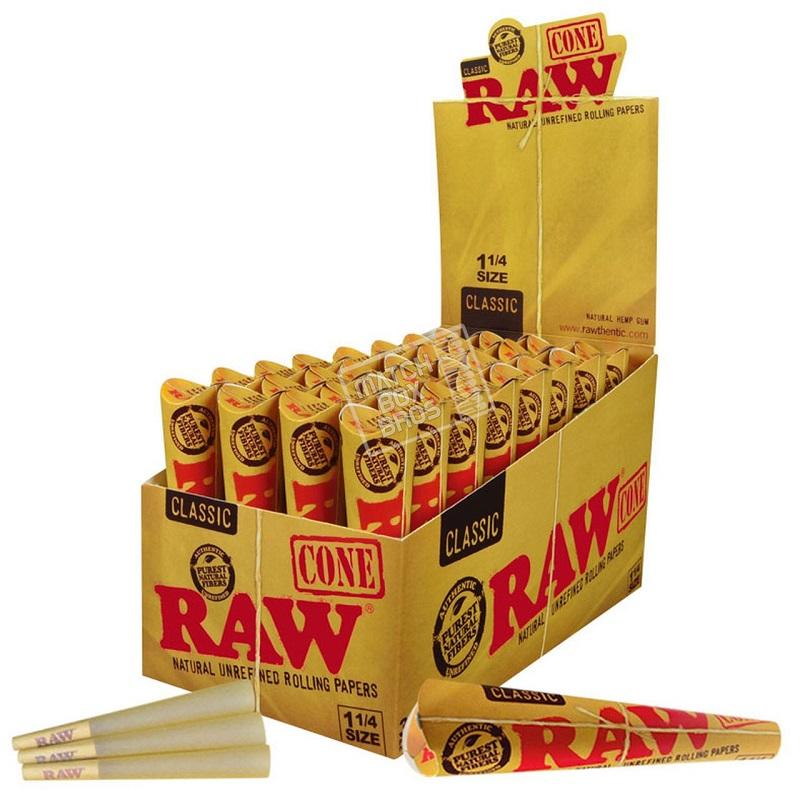 RAW® – Classic Pre-Rolled Cone 1¼ (6ct) – 32PK/Display image