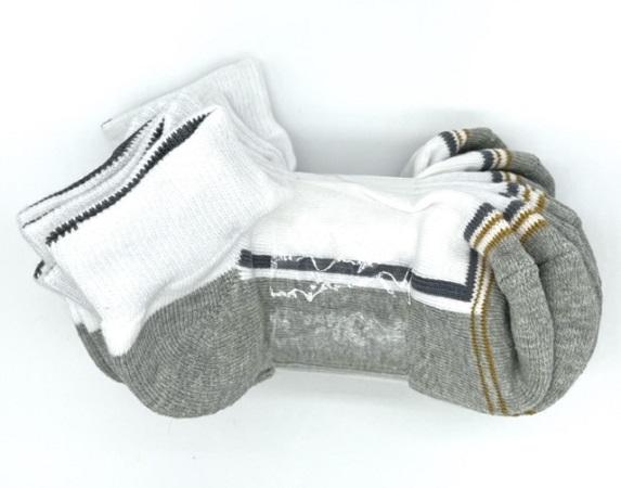 #4-GT-7812 Famous Maker Kid's Ankle Socks - $1.00 per pack (63 packs) image