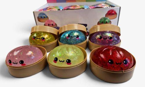 Mystery Glitter Dumplings – Buns Smiling Faces in Steamer Shrink Wrapped Assorted Colors (22069)