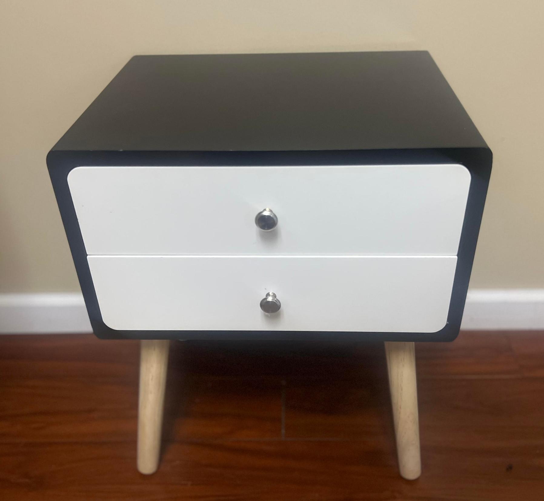Sleek Modern Nightstand – Sturdy Wood, Glossy Overlay Finish, Contemporary Bedroom Accent, Durable, Stylish, Minimalist Design, Functional Storage image