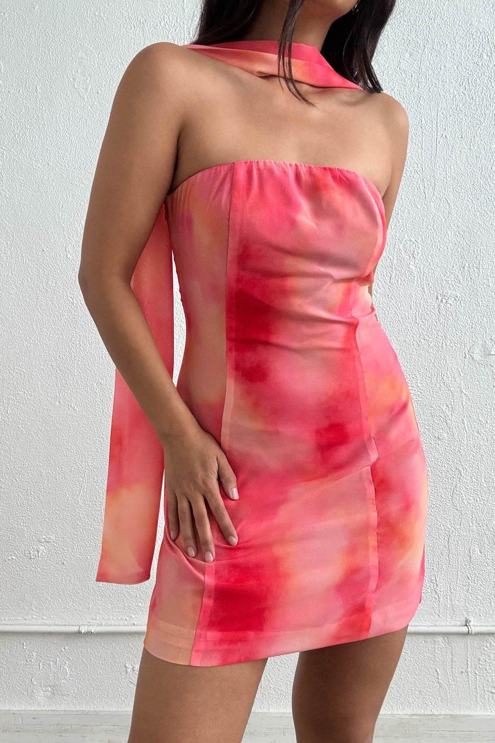 Eye-Catching Dress (S7896D) image