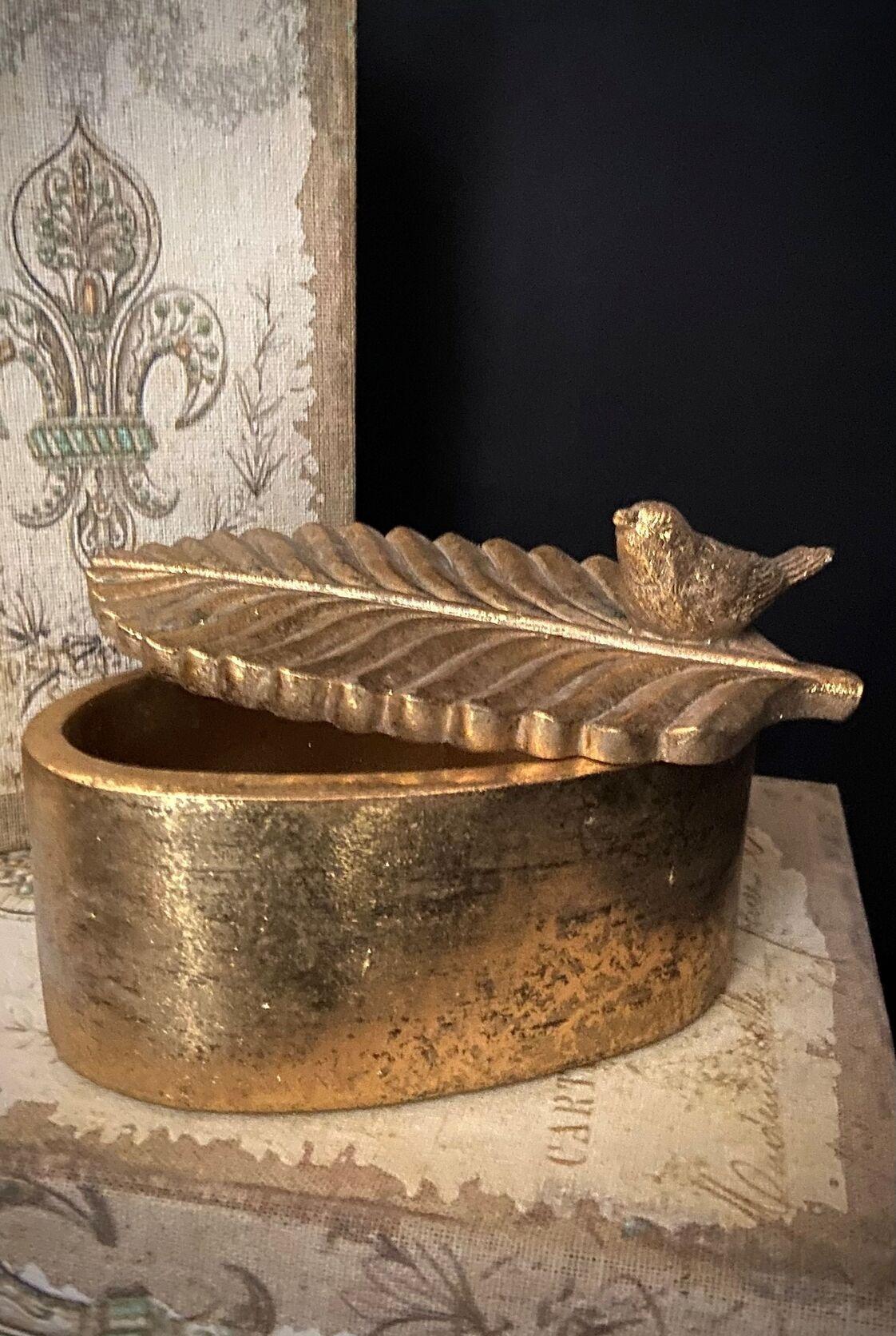 GILDED TRINKET BOX, OVAL image