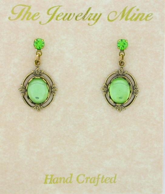 Crystal Cabochon Drop Earring - Peridot image