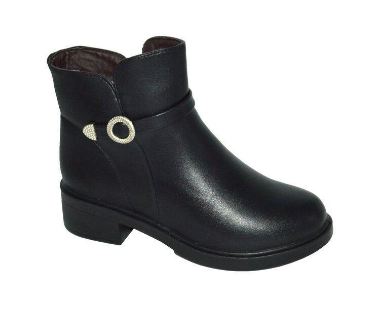 12 Wholesale Ankle Snow Boots For Women Comfortable Color Black Size Assorted image