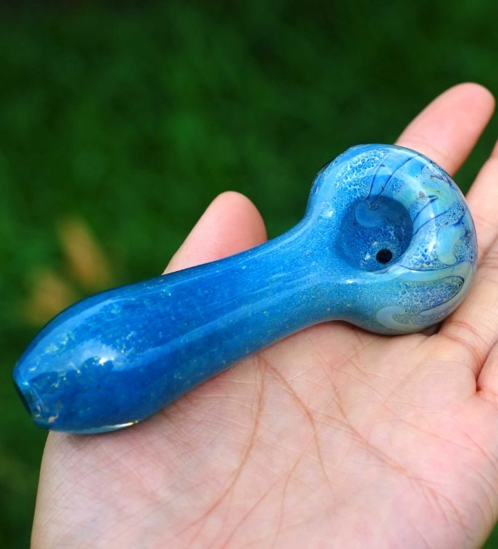 4' blue glass handpipe, weight 40-