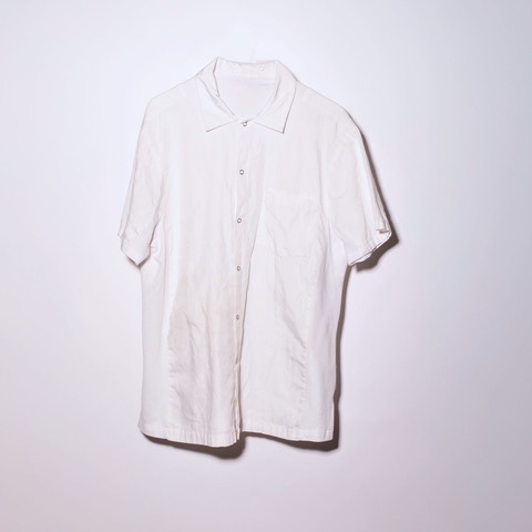 White Short-Sleeve SHIRT
