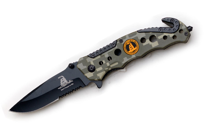 '' Don't Tread On Me '' Rescue Style Assist Knife 4.5'' Closed CAMO