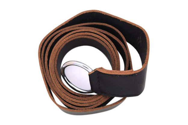 Medieval warrior brand plain ring leather belt  67'' overall.