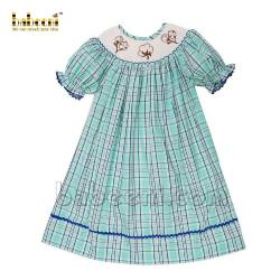 Adorable baby girl cotton smocked dress (baby girl clothing)