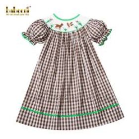 Adorable girl hand smocked mallards dress (baby girl CLOTHING)