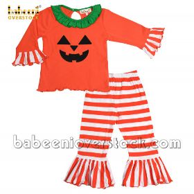 Lovely pumpkin appliqued knit set for little girl