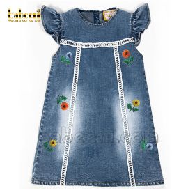 Flower embroidery denim dress (girl CLOTHING)