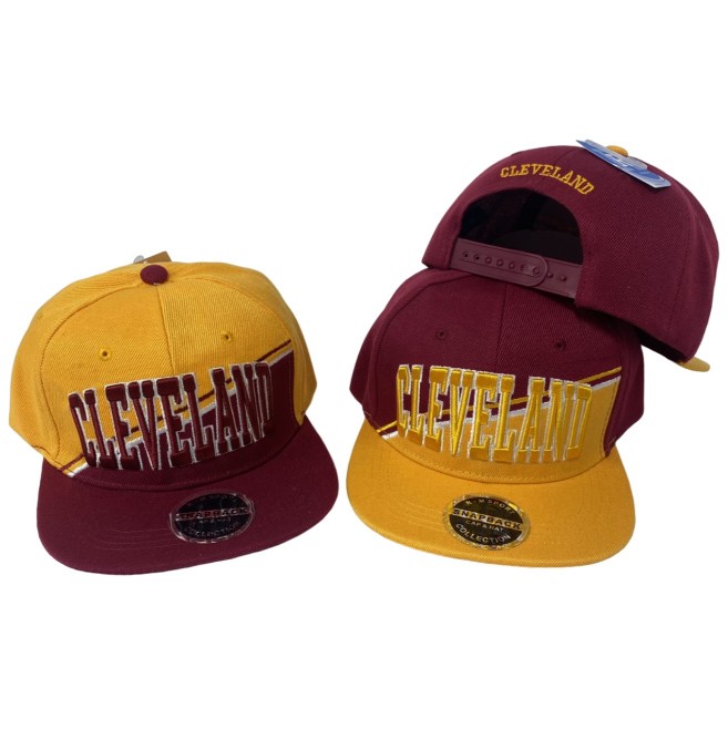 Snap Back Flat Bill Hat [CLEVELAND W/G] Diagonal SplitColor Front