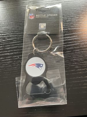 NEW  ENGLAND PATRIOTS BLACK BASIC BOTTLE OPENER KEYCHAIN