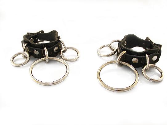 Patent LEATHER ''3-Ring'' Restraints.