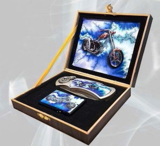 BLUE LIGHTNING SKY MOTORCYCLE KNIFE WITH OIL LIGHTER BOXED KNIFE