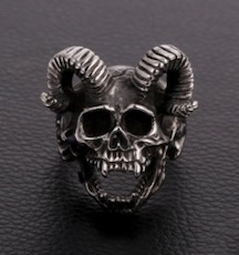 DEVIL SKULL WITH RAM HORNS METAL BIKER RING