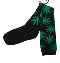 GREEN & BLACK POT LEAF LONG UNISEX SOCKS (sold by the pair)