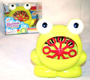 BATTERY OPERATED GREEN FROG BUBBLE MACHINE *- CLOSEOUT NOW $ 7.50