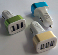 TRIPLE USB CAR PHONE CHARGER